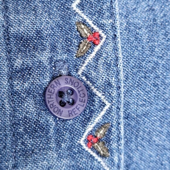 Vintage Denim Button-Up Shirt with Embroidered Santa Sz XL - Picture 7 of 11